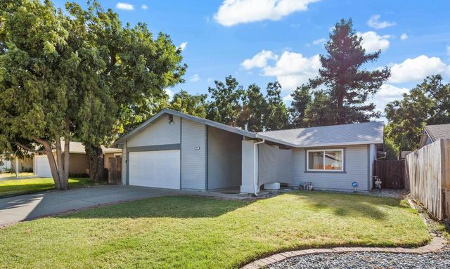 9600 Linda Rio Dr, Sacramento, CA 95827