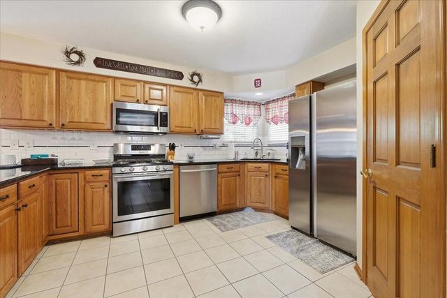 1324 Cottonwood Drive, Lewis Center, OH 43035