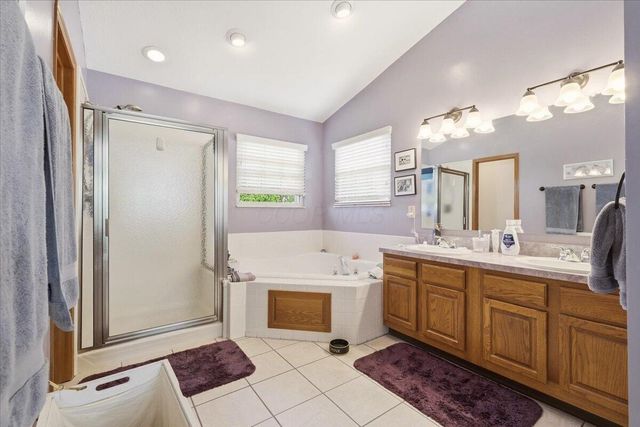 1324 Cottonwood Drive, Lewis Center, OH 43035