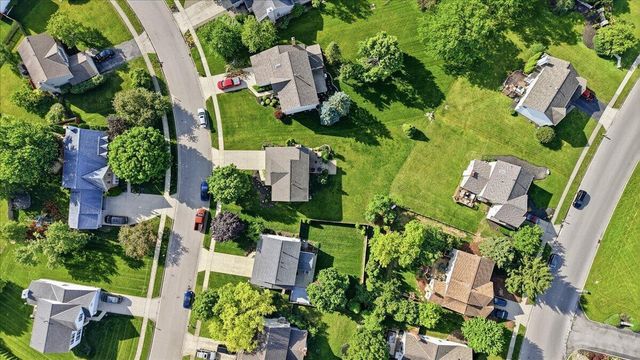1324 Cottonwood Drive, Lewis Center, OH 43035