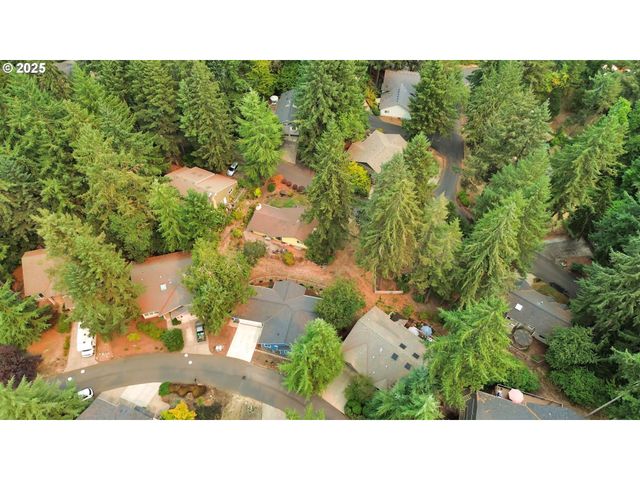 3825 BRIGHTON Ave, Eugene, OR 97405