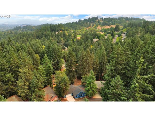 3825 BRIGHTON Ave, Eugene, OR 97405