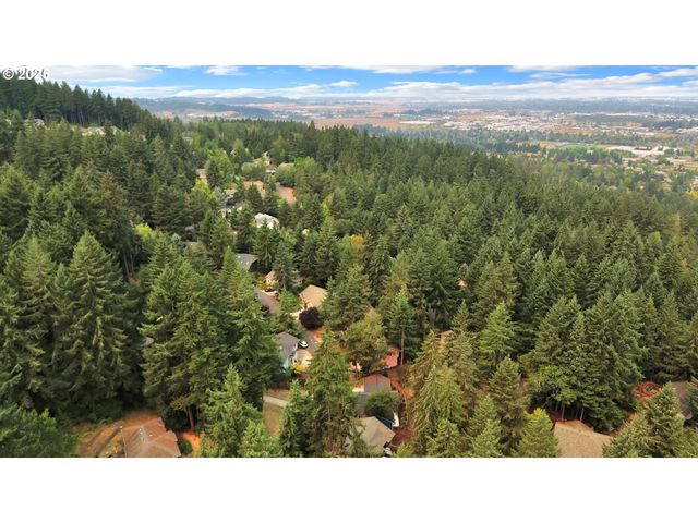 3825 BRIGHTON Ave, Eugene, OR 97405