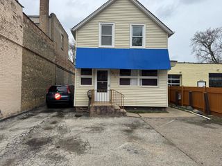 1014 Washington Street, Waukegan, IL 60085