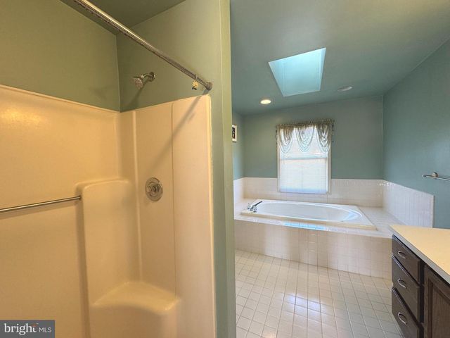 2530 KLOCKNER RD, Hamilton, NJ 08690