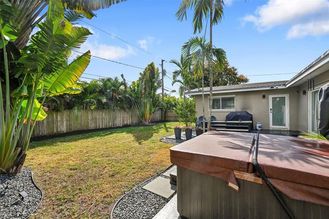 818 NE 18th Street, Fort Lauderdale, FL 33305