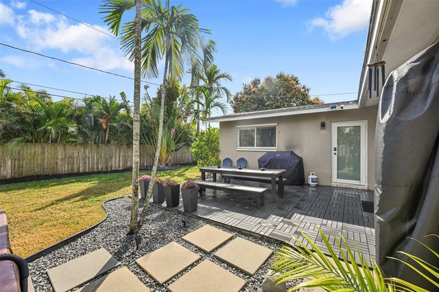 818 NE 18th Street, Fort Lauderdale, FL 33305