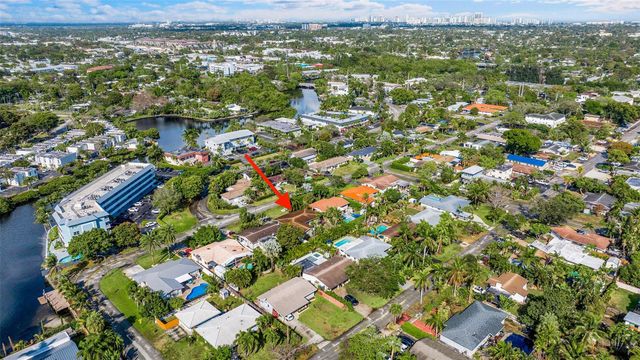 818 NE 18th Street, Fort Lauderdale, FL 33305