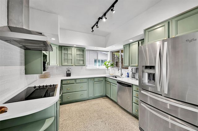 818 NE 18th Street, Fort Lauderdale, FL 33305