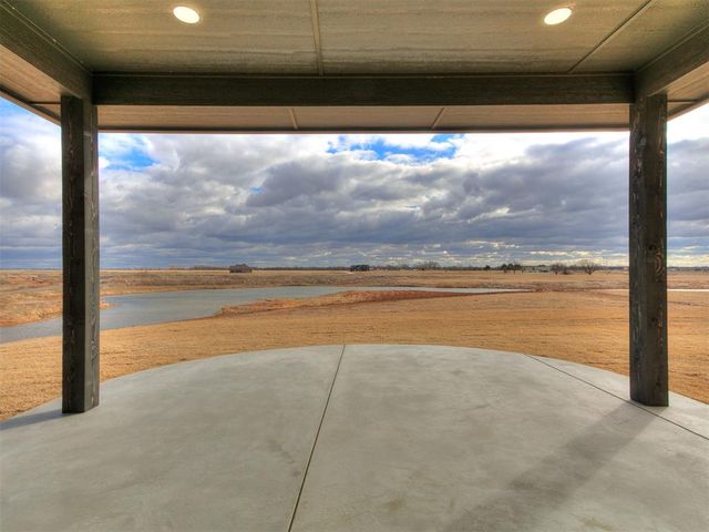 973 Hadley Lane, Tuttle, OK 73089