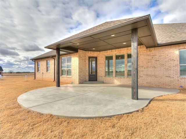 973 Hadley Lane, Tuttle, OK 73089