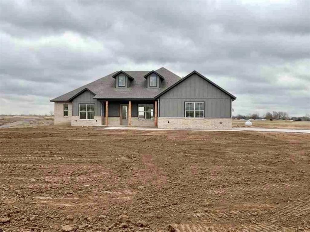 973 Hadley Lane, Tuttle, OK 73089