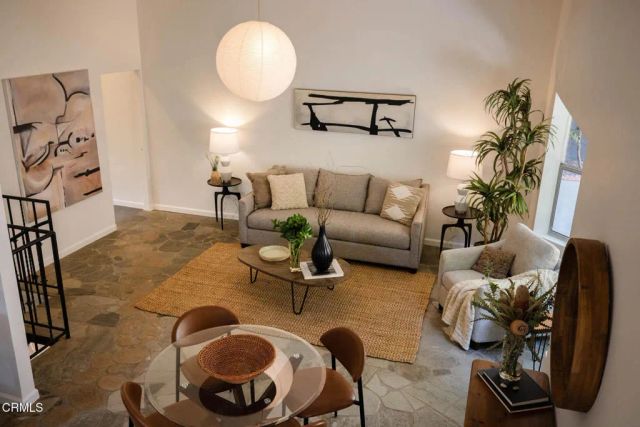 3836 De Longpre Avenue, Los Angeles, CA 90027