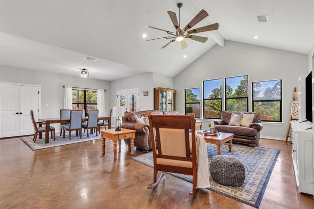 329 Kaanapali LN, Bastrop, TX 78602