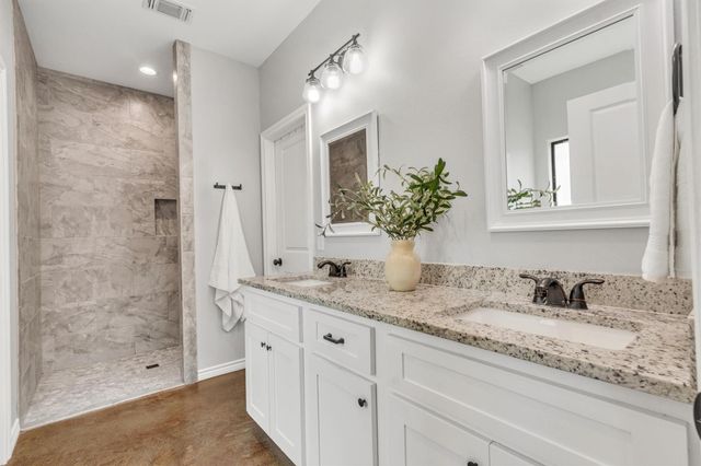 329 Kaanapali LN, Bastrop, TX 78602