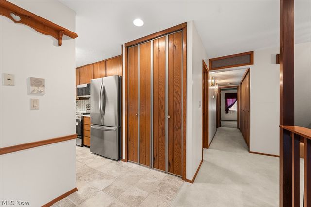 32665 Willow Brook Lane, North Ridgeville, OH 44039