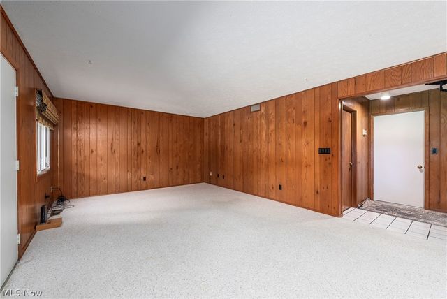 32665 Willow Brook Lane, North Ridgeville, OH 44039