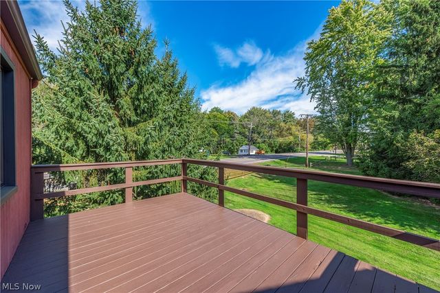 32665 Willow Brook Lane, North Ridgeville, OH 44039