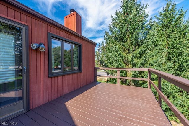 32665 Willow Brook Lane, North Ridgeville, OH 44039
