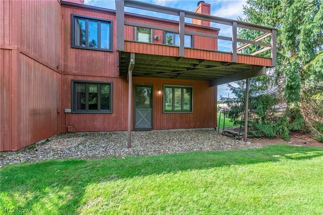32665 Willow Brook Lane, North Ridgeville, OH 44039