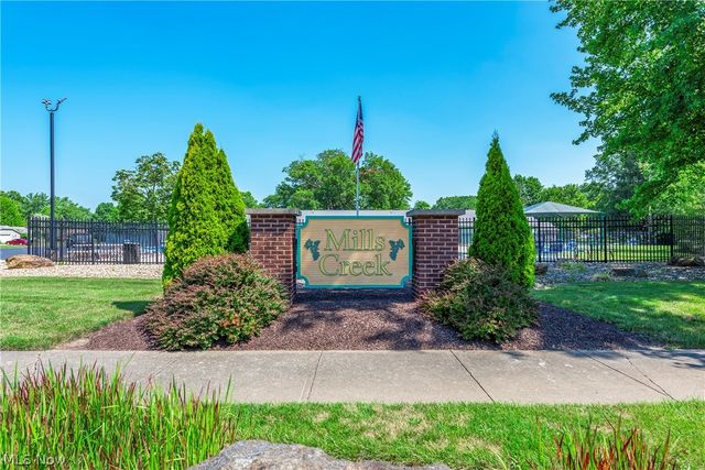 32665 Willow Brook Lane, North Ridgeville, OH 44039