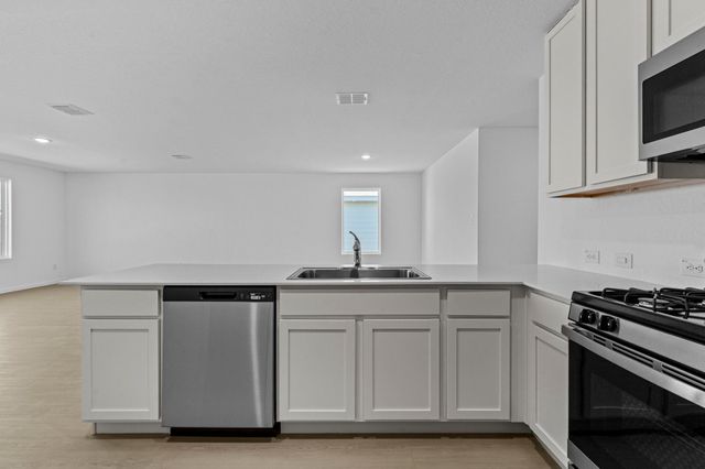 129 Alameda DR, Fredericksburg, TX 78624