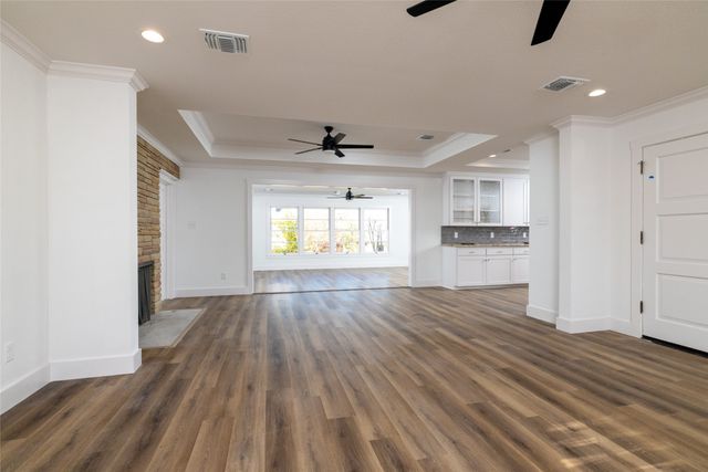 601 W Columbia Street, Weatherford, TX 76086