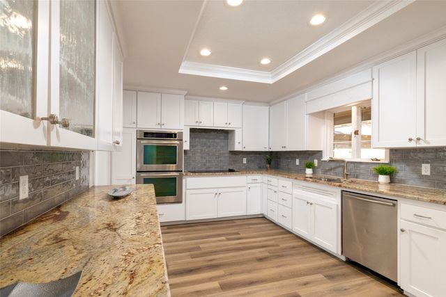 601 W Columbia Street, Weatherford, TX 76086