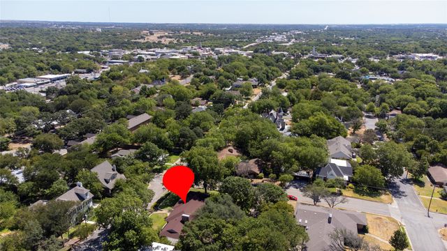 601 W Columbia Street, Weatherford, TX 76086