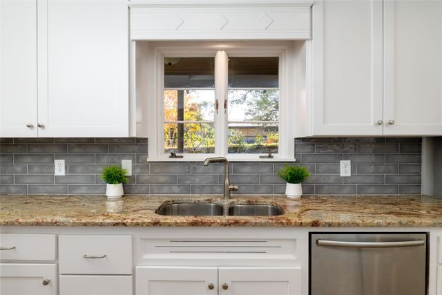 601 W Columbia Street, Weatherford, TX 76086