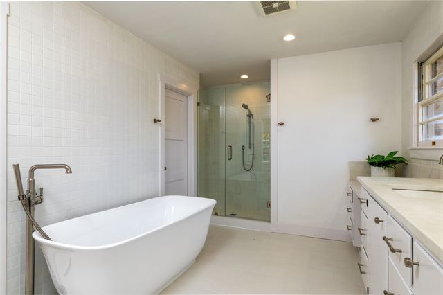 601 W Columbia Street, Weatherford, TX 76086