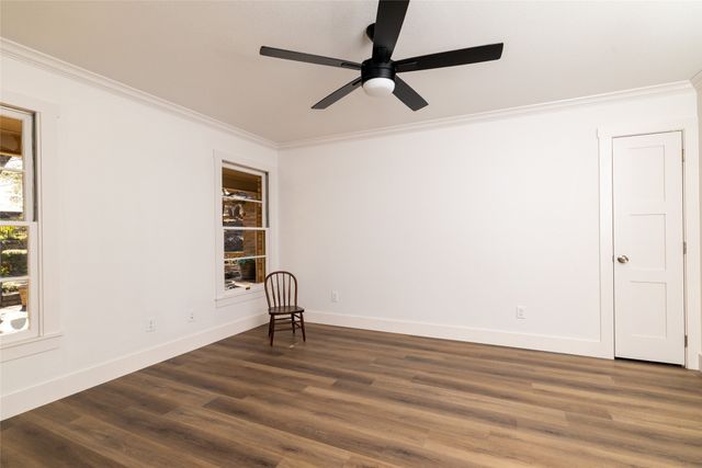 601 W Columbia Street, Weatherford, TX 76086