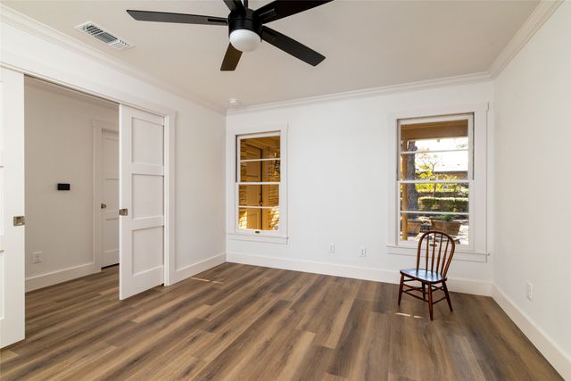 601 W Columbia Street, Weatherford, TX 76086