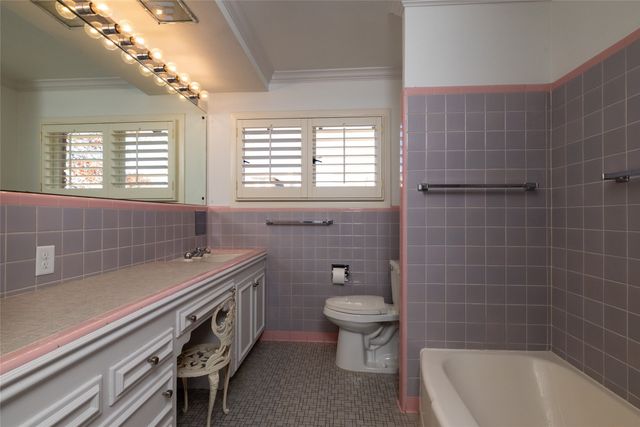 601 W Columbia Street, Weatherford, TX 76086