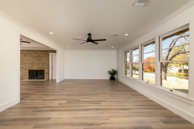 601 W Columbia Street, Weatherford, TX 76086