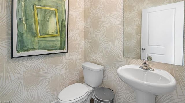 1505 Carisbrooke Drive, Mebane, NC 27302