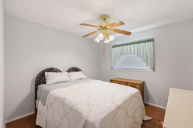 1735 40th Avenue, Vero Beach, FL 32960