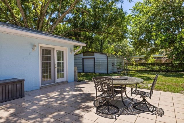 1735 40th Avenue, Vero Beach, FL 32960