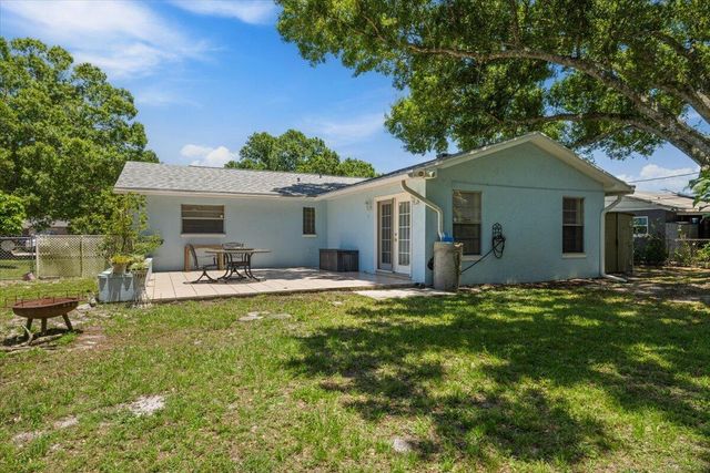 1735 40th Avenue, Vero Beach, FL 32960