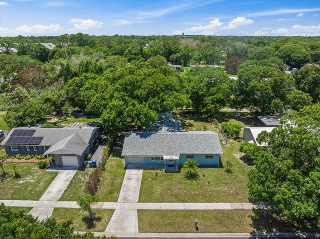 1735 40th Avenue, Vero Beach, FL 32960