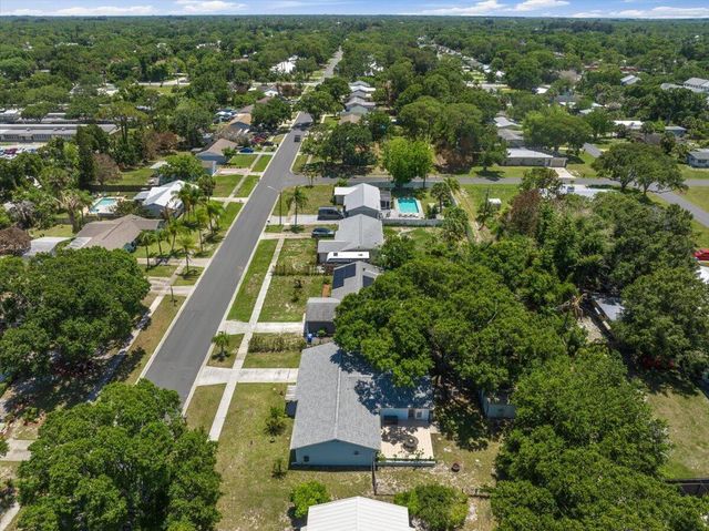 1735 40th Avenue, Vero Beach, FL 32960