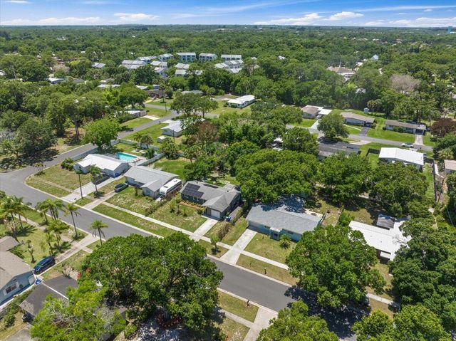1735 40th Avenue, Vero Beach, FL 32960