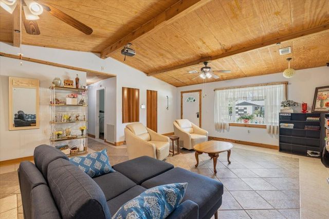 1735 40th Avenue, Vero Beach, FL 32960