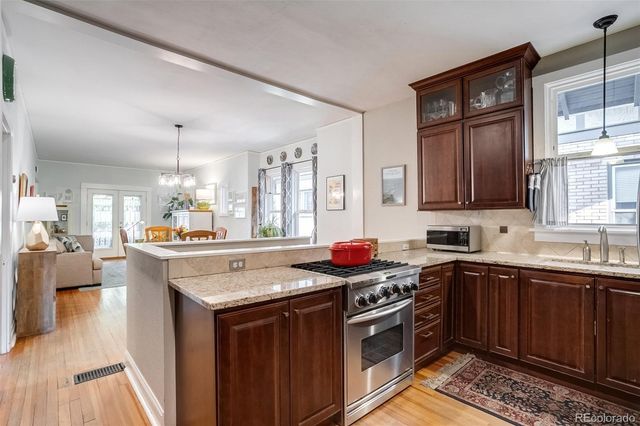 2621 N Elm Street, Denver, CO 80207