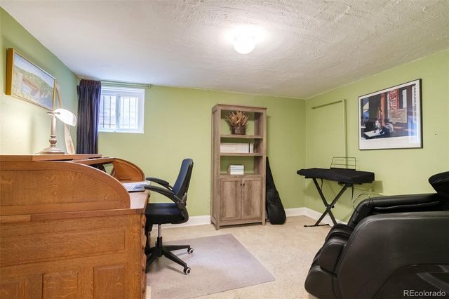 2621 N Elm Street, Denver, CO 80207