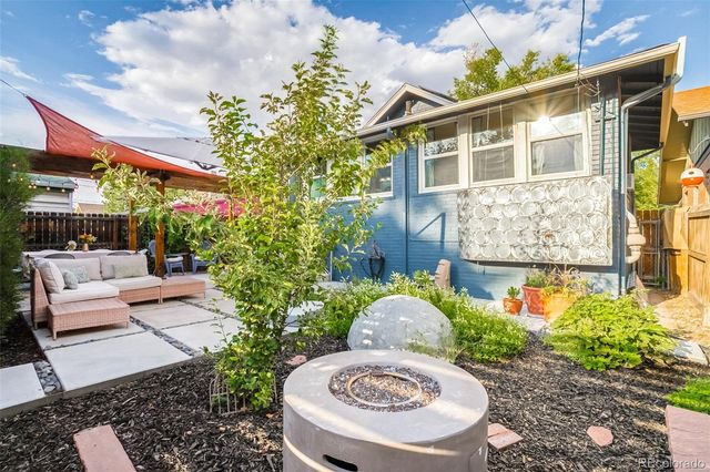 2621 N Elm Street, Denver, CO 80207