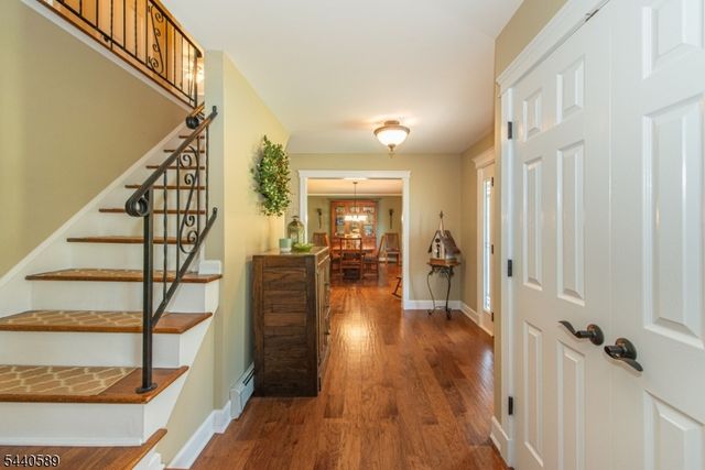 8 Clearfield Rd, Roxbury Twp., NJ 07876