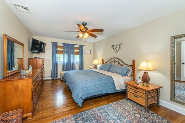 8 Clearfield Rd, Roxbury Twp., NJ 07876