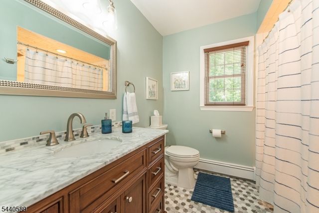 8 Clearfield Rd, Roxbury Twp., NJ 07876