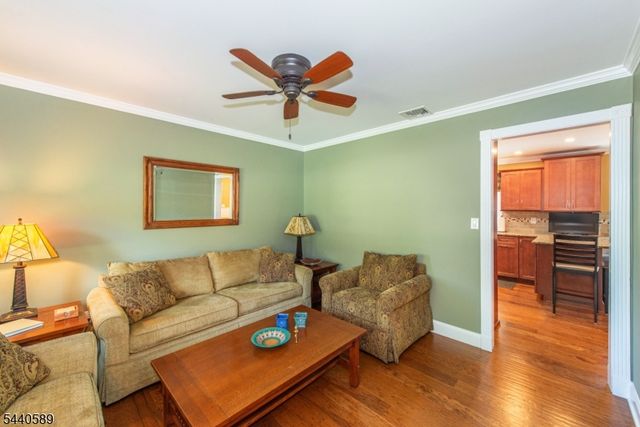 8 Clearfield Rd, Roxbury Twp., NJ 07876